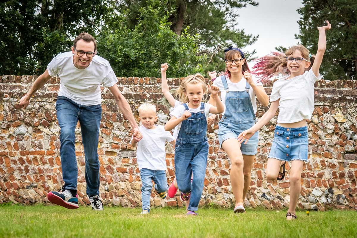 Fun family shoot at holiday cottage